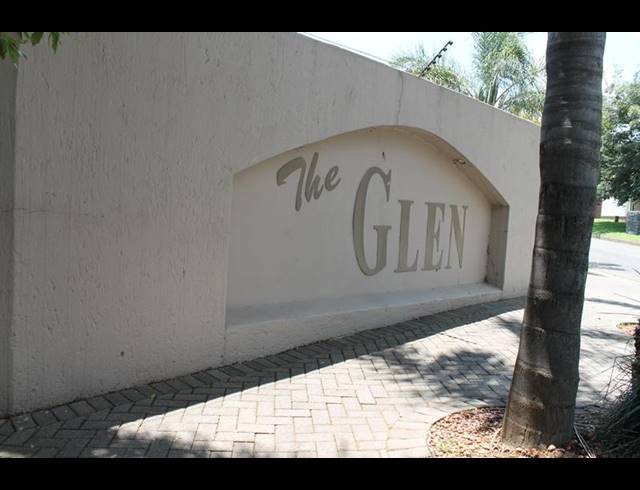 2 BEDROOM TOWNHOUSE FOR SALE IN EDEN GLEN